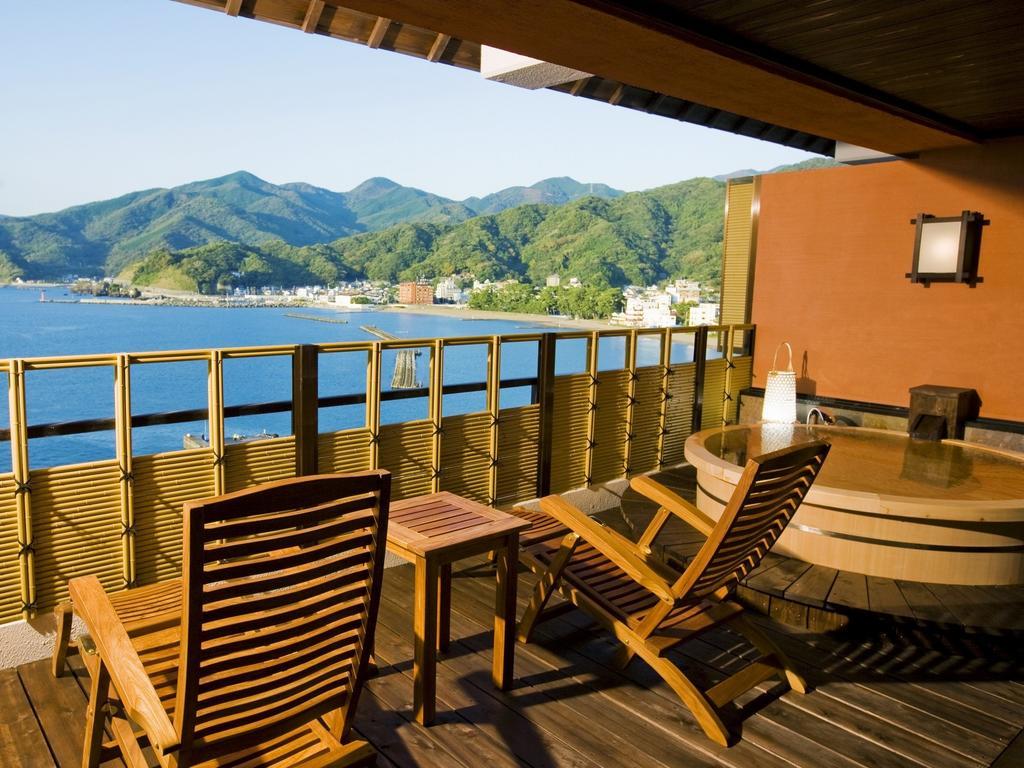 Shin Kaikatei Izumi Hotel Izu  Exterior photo