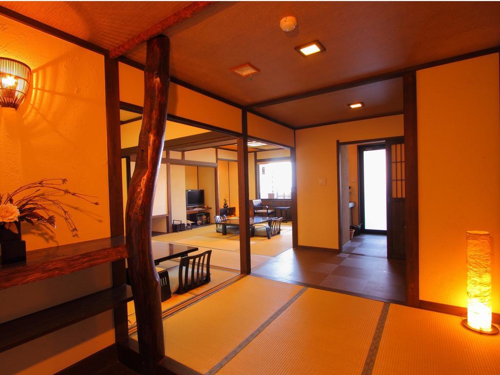 Shin Kaikatei Izumi Hotel Izu  Exterior photo