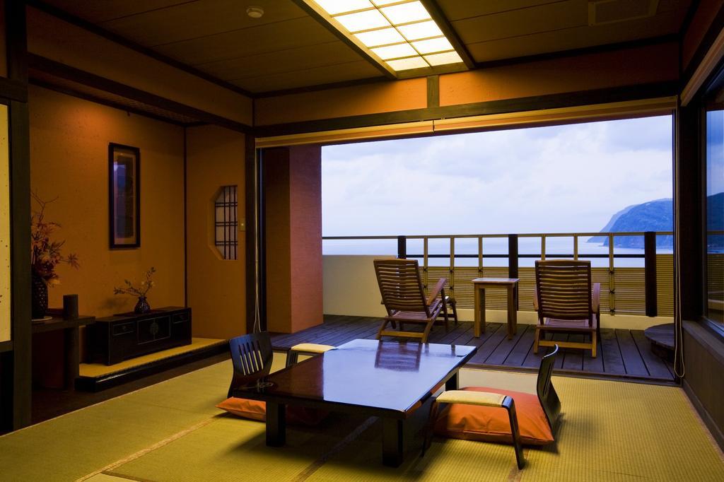 Shin Kaikatei Izumi Hotel Izu  Exterior photo