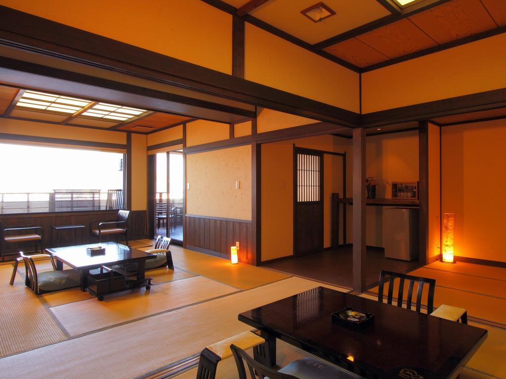 Shin Kaikatei Izumi Hotel Izu  Exterior photo