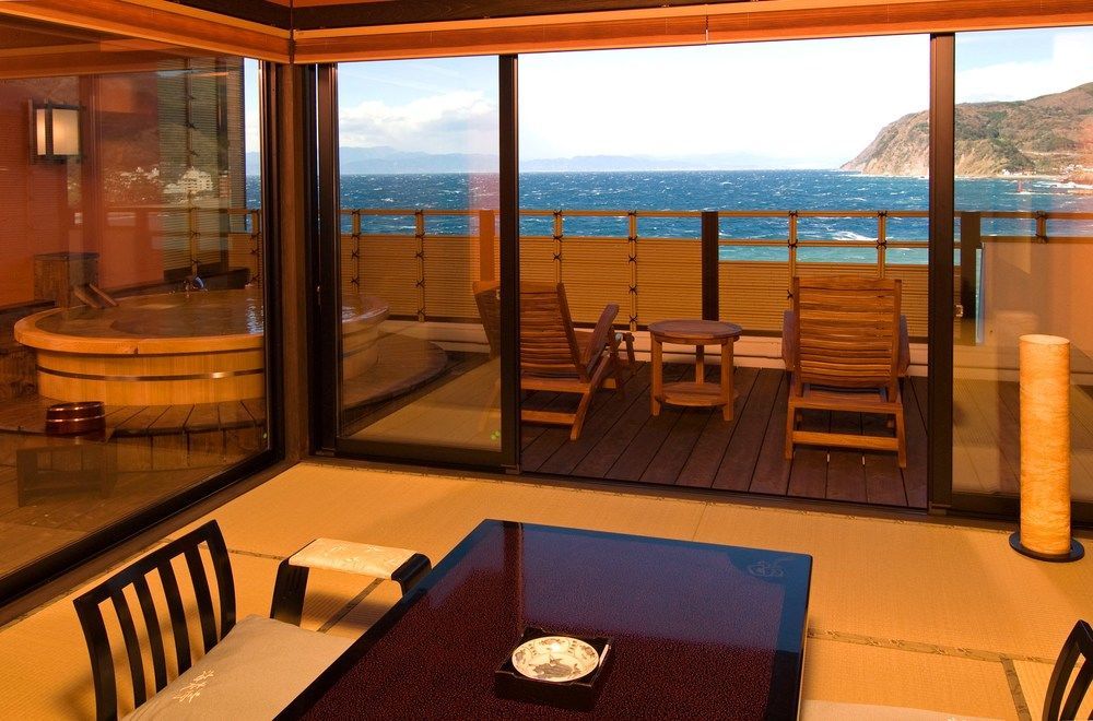 Shin Kaikatei Izumi Hotel Izu  Exterior photo